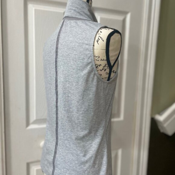 ATHLETA MOCK NECK SLEEVELESS TOP GREY COLOR SIZE SMALL - Picture 10 of 15